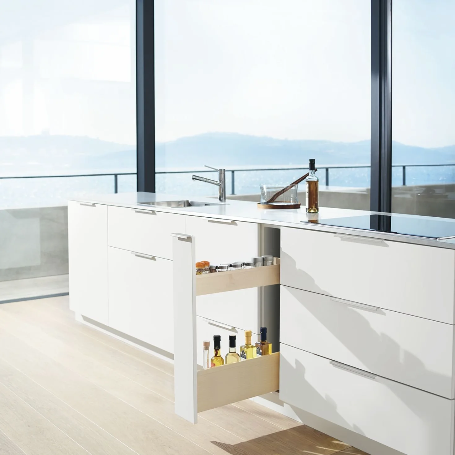 BLUM MOVENTO BLUMOTION S 766H Unterbodenführung, NL 700, TK 60kg; 766H7000S